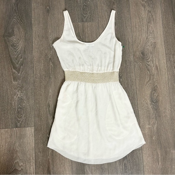 Aritzia Babaton Blythe Mini Dress Silk Off White sleeveless smocked waist XXS - Picture 8 of 15